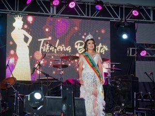 Este fin de semana estuvimos en la coronación de la reina de #Tisaleo gracias a la confianza de @gabriela_santana.97 👑Tisaleña bonita 2020 🙏
.
.
.
.
#queen #reina #moda #desfile