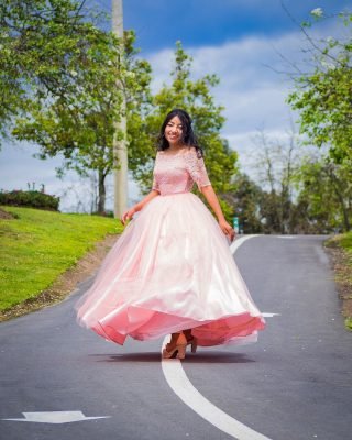 Sesión de fotos #quinceañeras 
.
.
.
.
.
#quinceañera #ecuador #sesionesdefotos